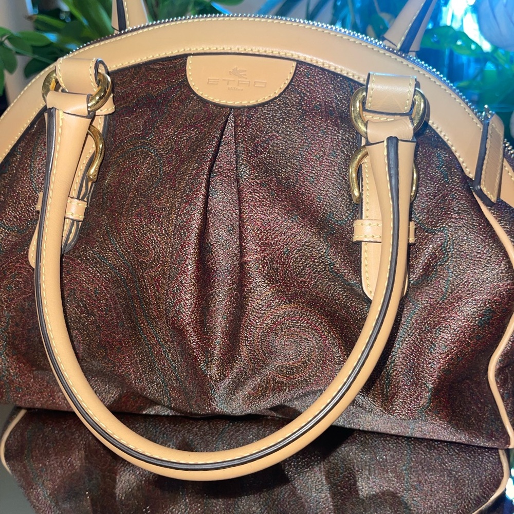 🌟🌟ETRO SATCHEL, Made in Italy handbag. EUC